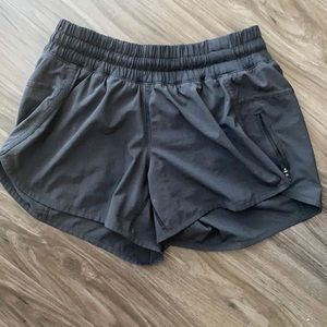 Lululemon Black Tracker Short 4”